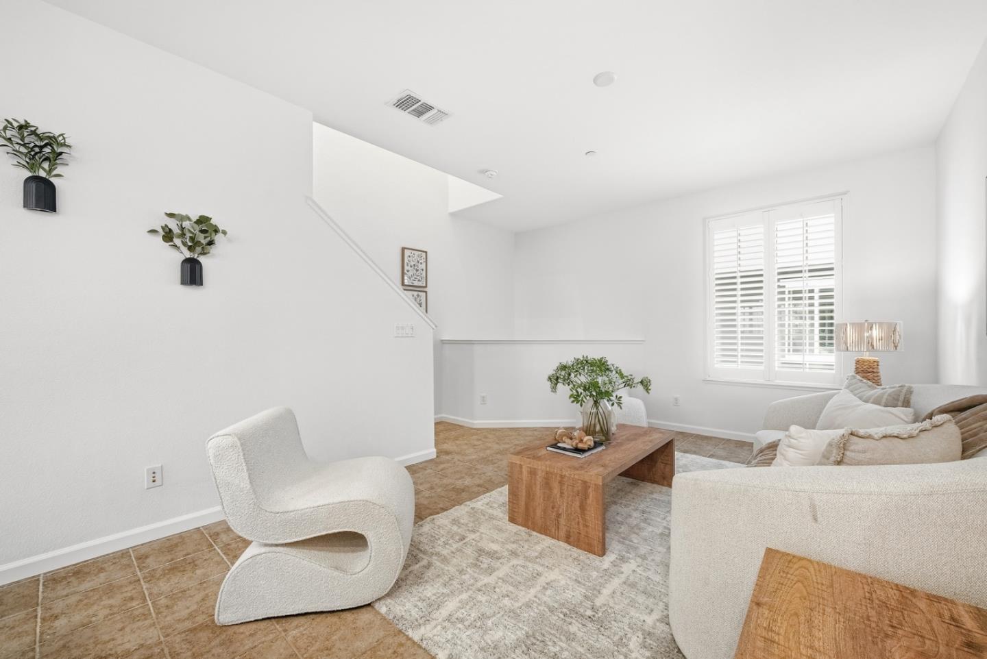 Detail Gallery Image 9 of 40 For 1247 Arabica Ter, San Jose,  CA 95126 - 2 Beds | 2/1 Baths