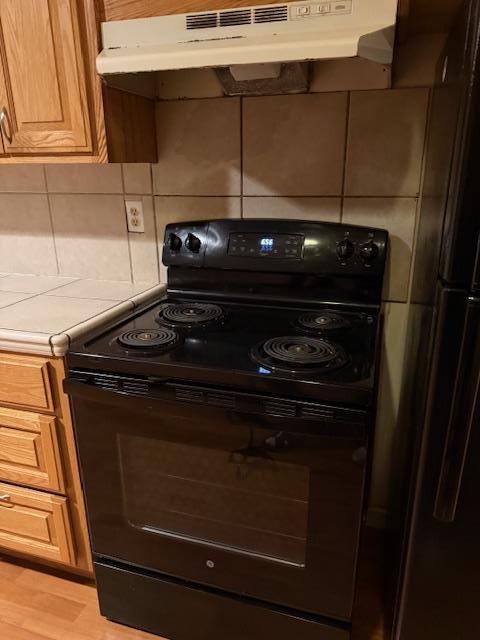 Detail Gallery Image 6 of 12 For 466 Calaveras Dr, Salinas,  CA 93906 - 4 Beds | 2 Baths