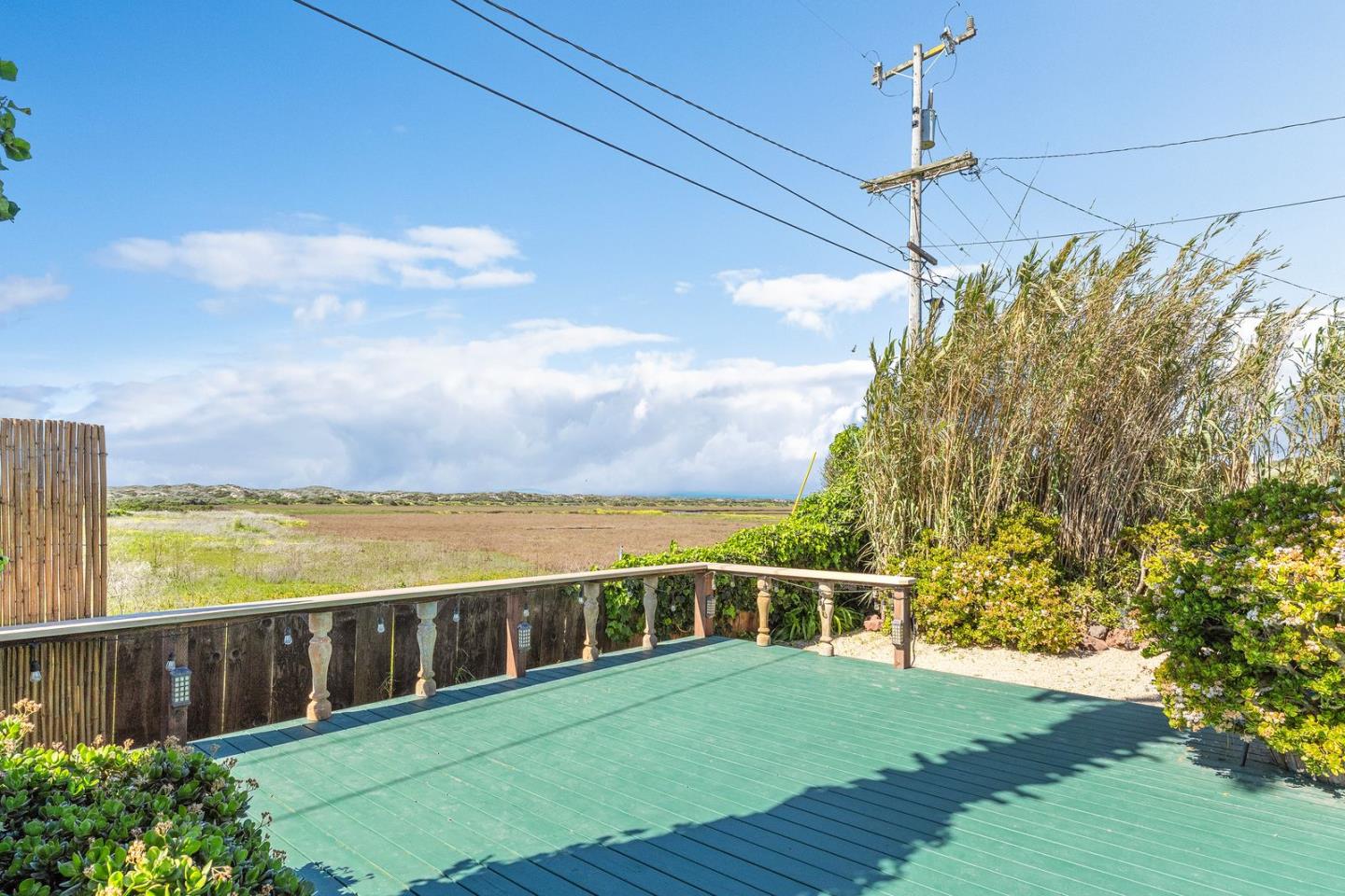 Detail Gallery Image 4 of 10 For 113 Laguna Pl, Moss Landing,  CA 95039 - 3 Beds | 2 Baths