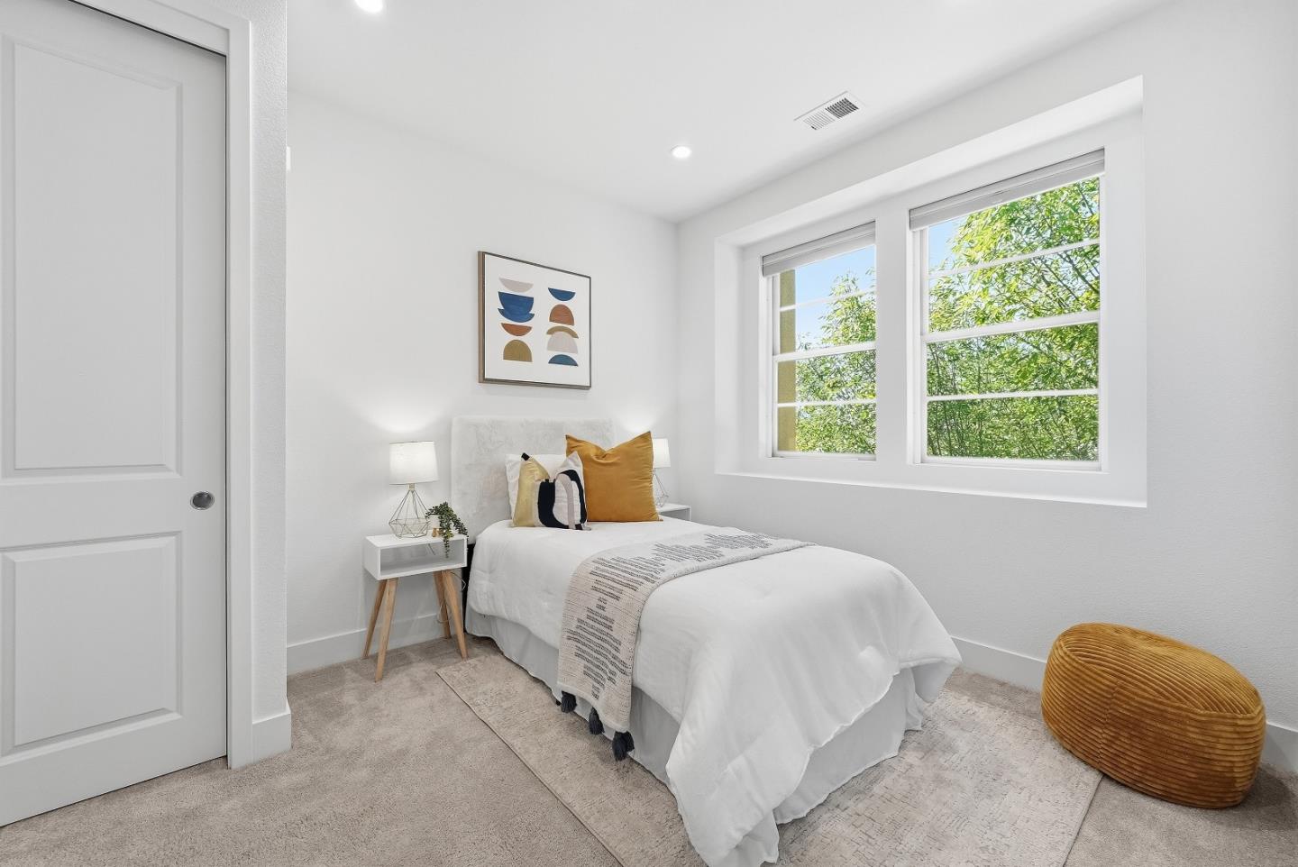 Detail Gallery Image 26 of 52 For 1208 San Ramon Ave, Mountain View,  CA 94043 - 4 Beds | 3/1 Baths