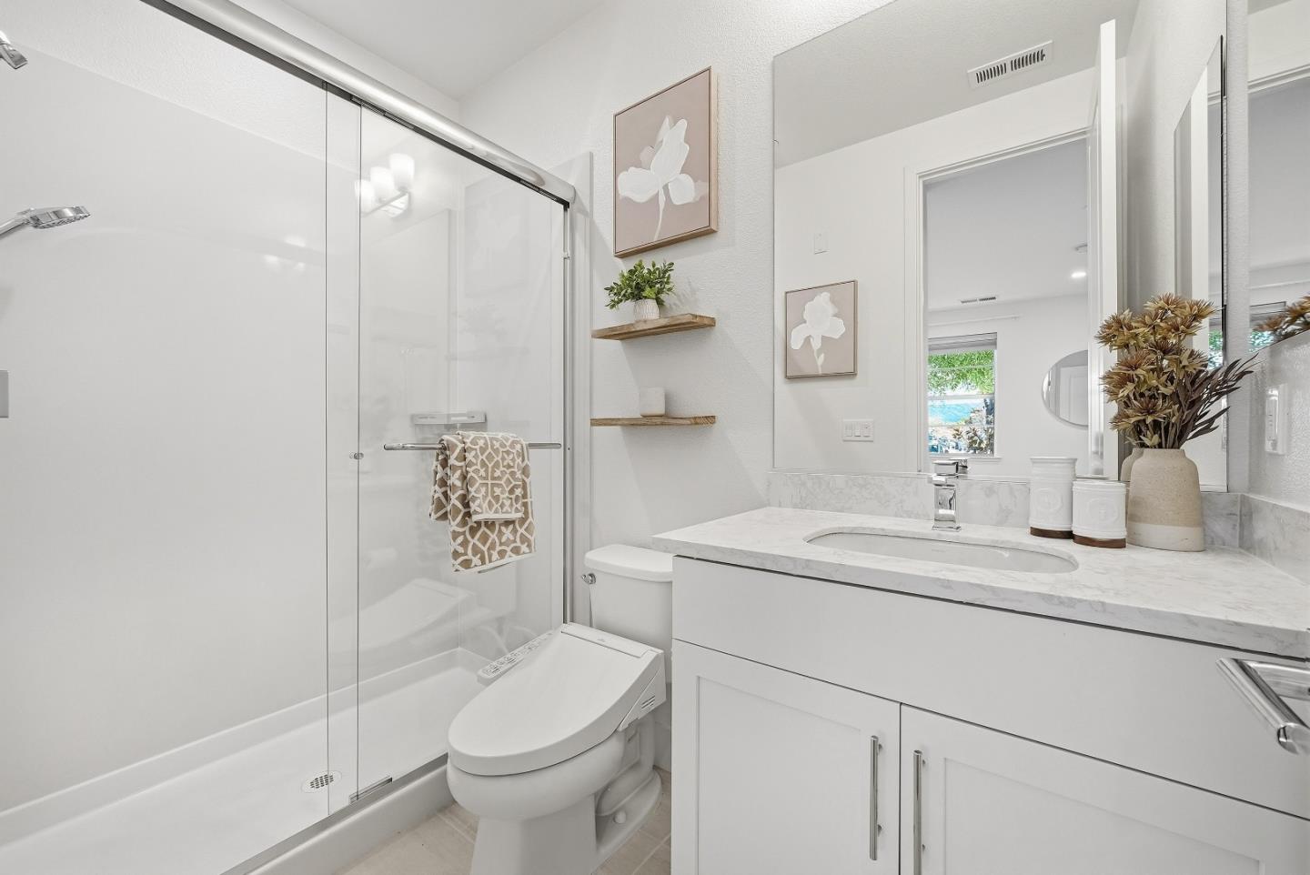 Detail Gallery Image 35 of 52 For 1208 San Ramon Ave, Mountain View,  CA 94043 - 4 Beds | 3/1 Baths