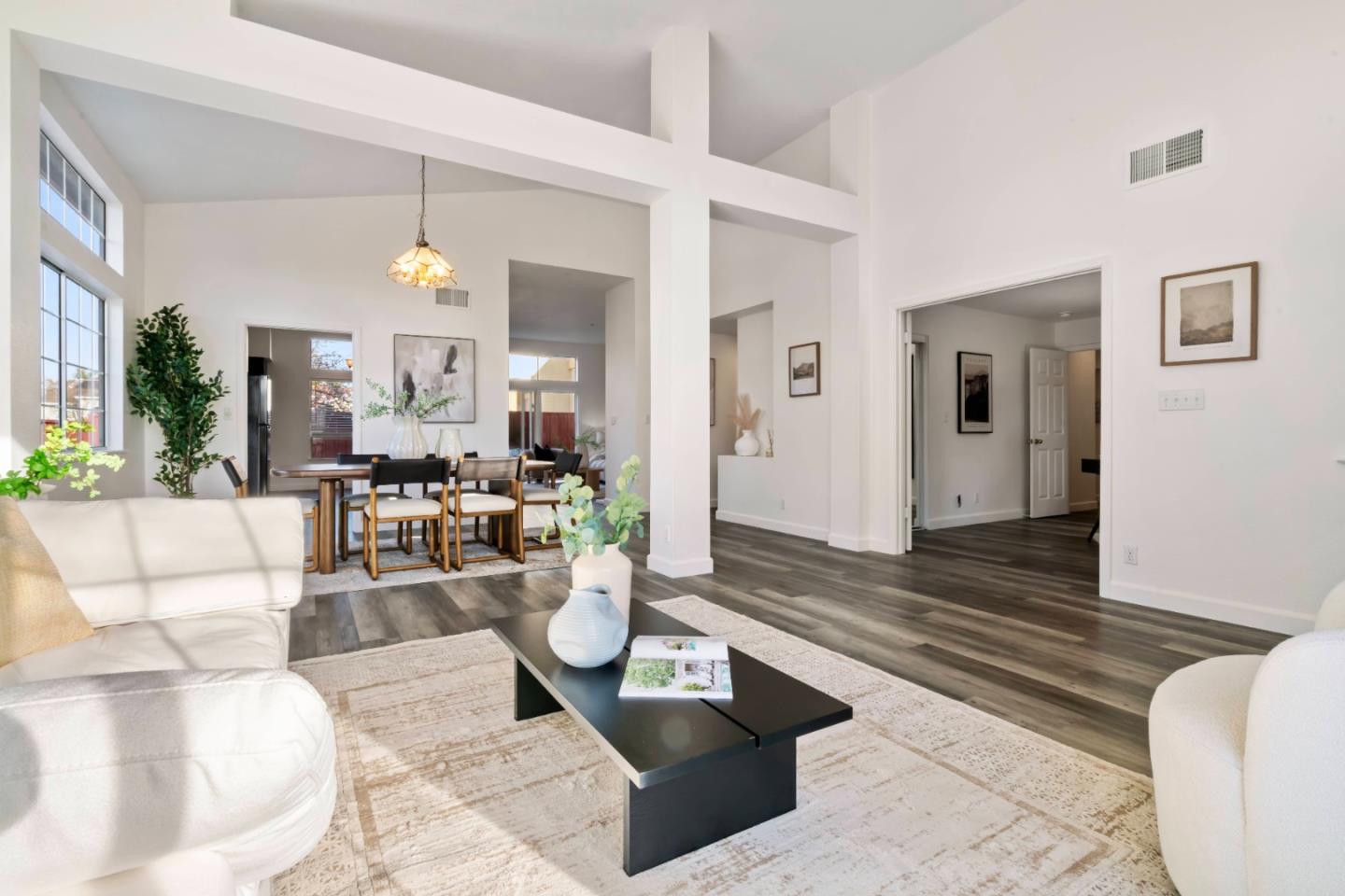 Detail Gallery Image 12 of 53 For 31500 Silvertide Dr, Union City,  CA 94587 - 4 Beds | 2 Baths