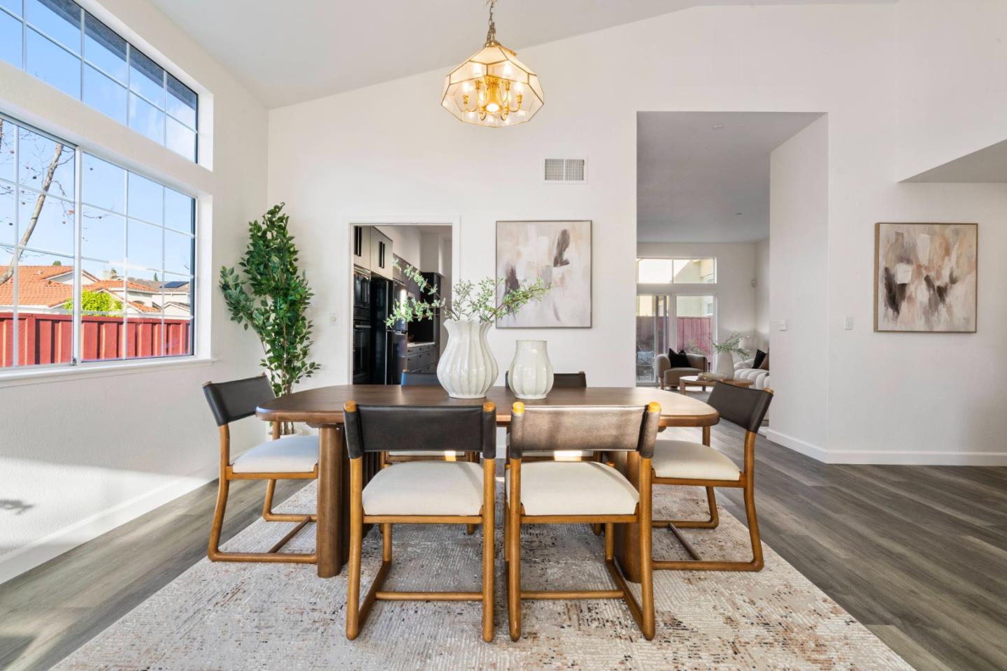 Detail Gallery Image 13 of 53 For 31500 Silvertide Dr, Union City,  CA 94587 - 4 Beds | 2 Baths