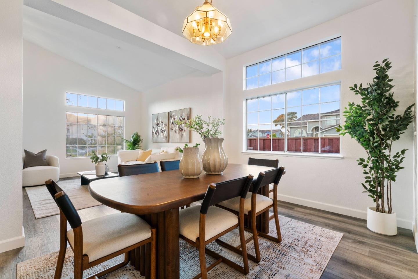 Detail Gallery Image 14 of 53 For 31500 Silvertide Dr, Union City,  CA 94587 - 4 Beds | 2 Baths