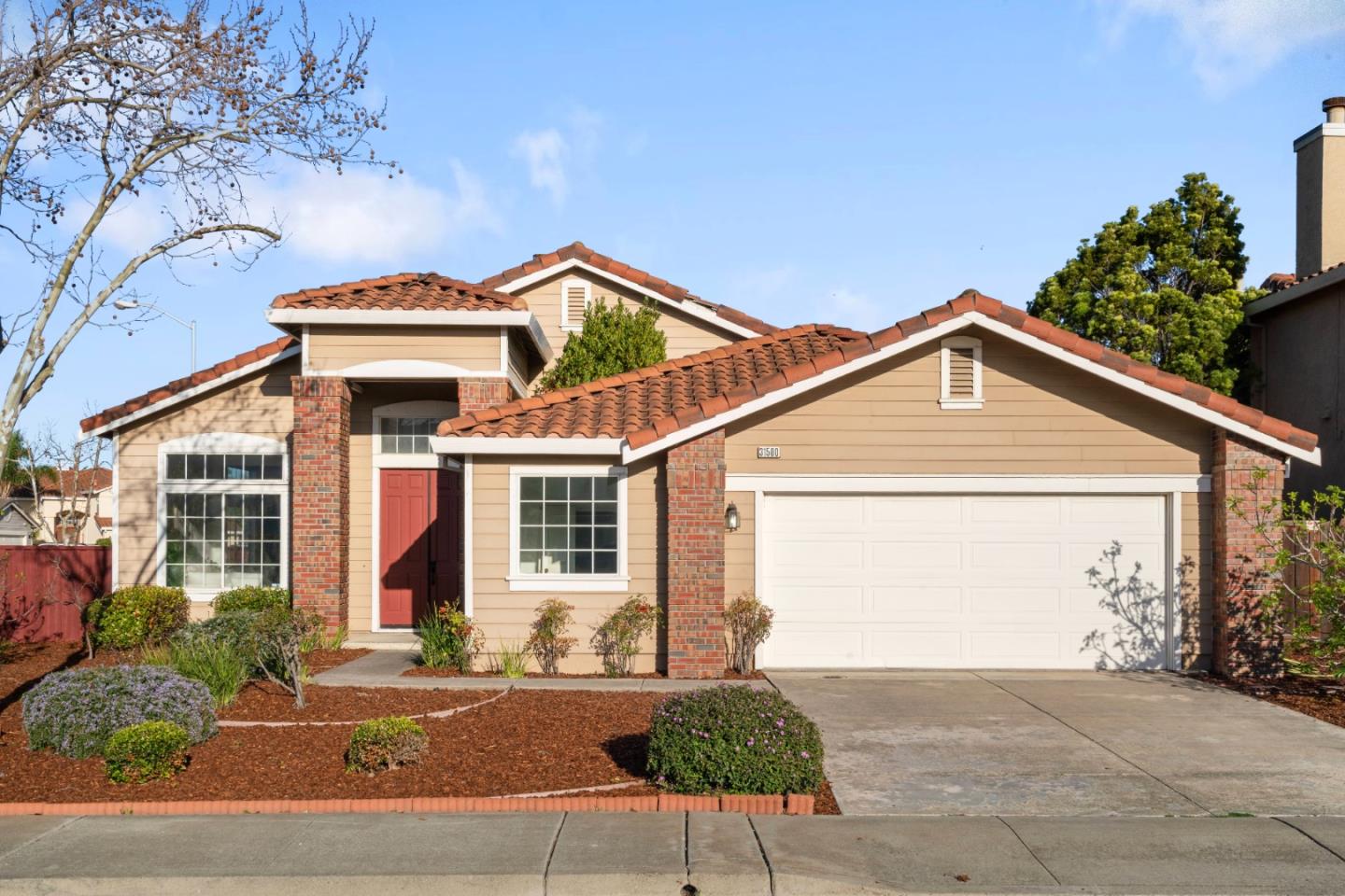 Detail Gallery Image 2 of 53 For 31500 Silvertide Dr, Union City,  CA 94587 - 4 Beds | 2 Baths