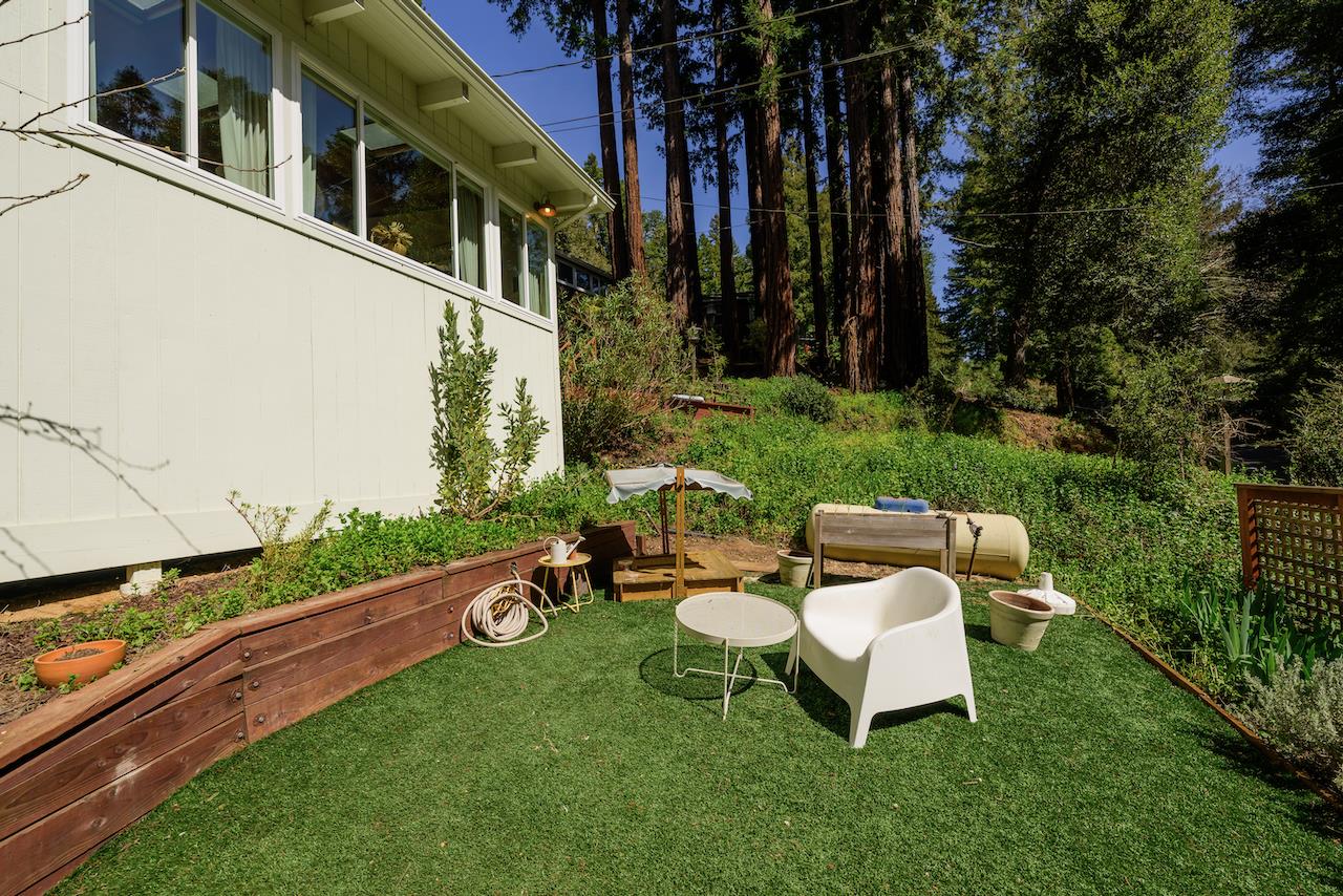 Detail Gallery Image 11 of 111 For 10735 Westwood Rd, Felton,  CA 95018 - 4 Beds | 2 Baths