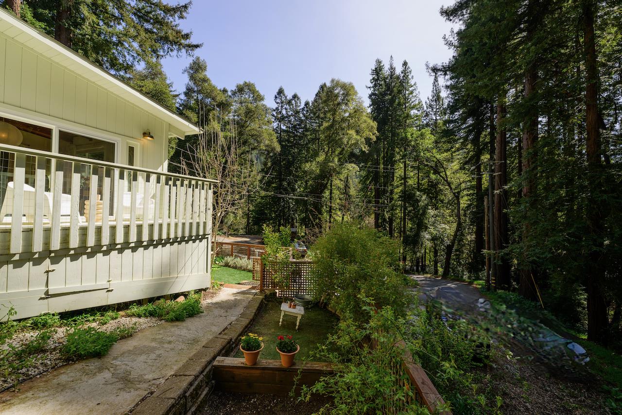 Detail Gallery Image 19 of 111 For 10735 Westwood Rd, Felton,  CA 95018 - 4 Beds | 2 Baths