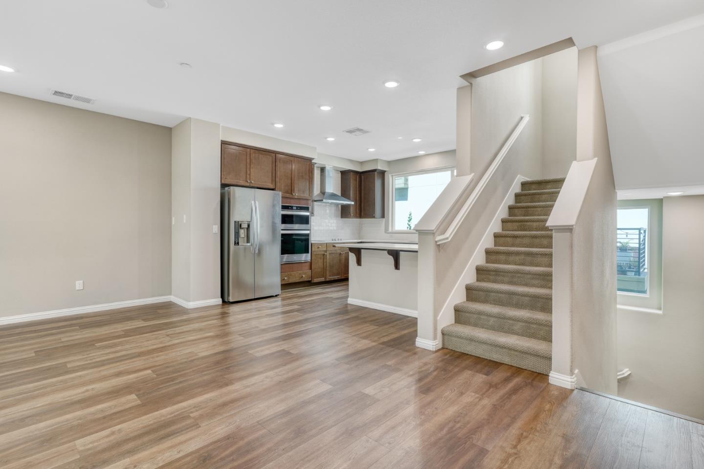 Photo #10: ML82038041 Listing: Photo #10
