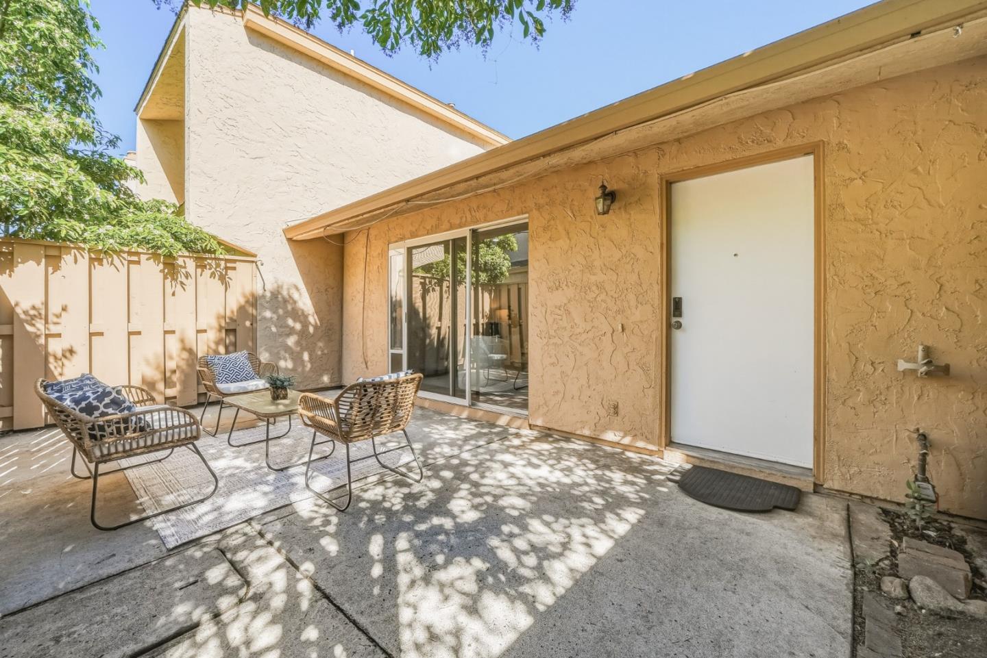 Detail Gallery Image 24 of 37 For 125 Connemara Way #85,  Sunnyvale,  CA 94087 - 2 Beds | 1 Baths