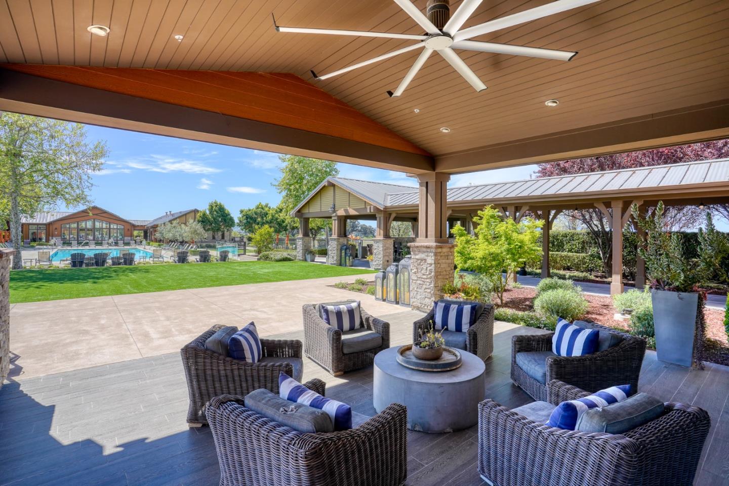 Detail Gallery Image 46 of 57 For 897 Tranquility Cir #5,  Livermore,  CA 94551 - 3 Beds | 3/1 Baths