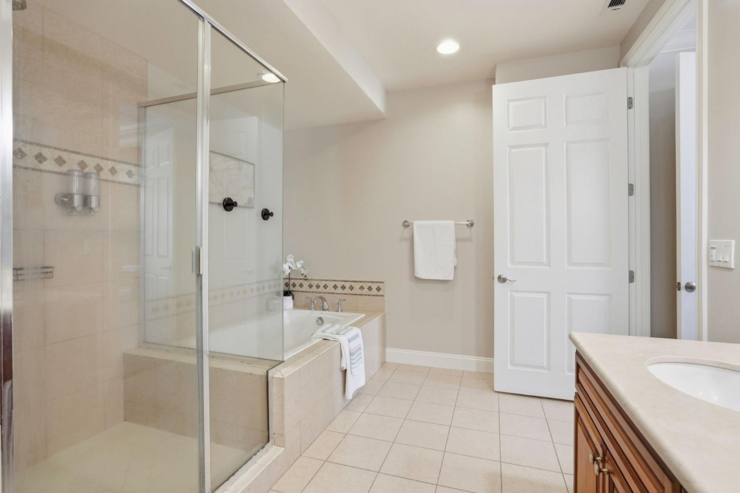 Detail Gallery Image 22 of 36 For 2881 Meridian Ave #217,  San Jose,  CA 95124 - 2 Beds | 2 Baths