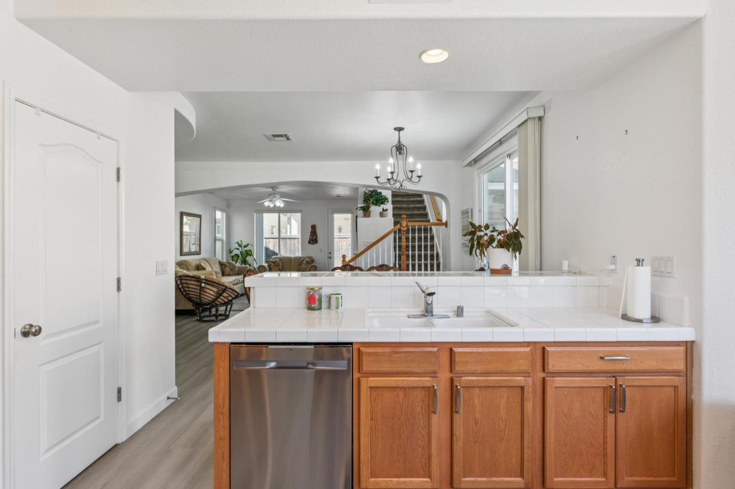 Detail Gallery Image 14 of 29 For 2428 Hanson Dr, Fairfield,  CA 94533 - 3 Beds | 2/1 Baths