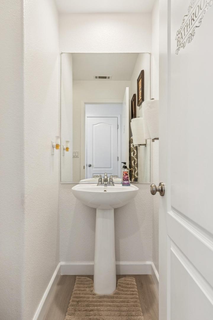 Detail Gallery Image 16 of 29 For 2428 Hanson Dr, Fairfield,  CA 94533 - 3 Beds | 2/1 Baths