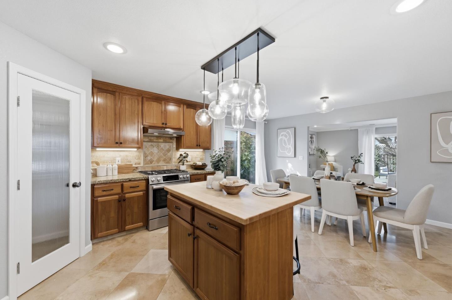 Detail Gallery Image 6 of 21 For 61 N Leigh Ave, Campbell,  CA 95008 - 3 Beds | 2 Baths