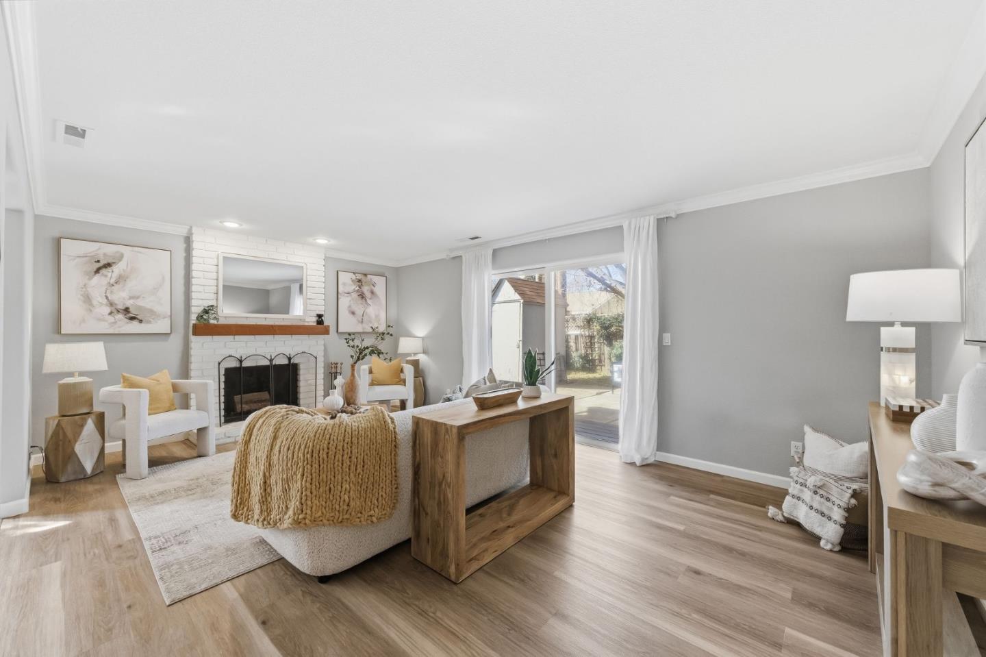 Detail Gallery Image 9 of 21 For 61 N Leigh Ave, Campbell,  CA 95008 - 3 Beds | 2 Baths