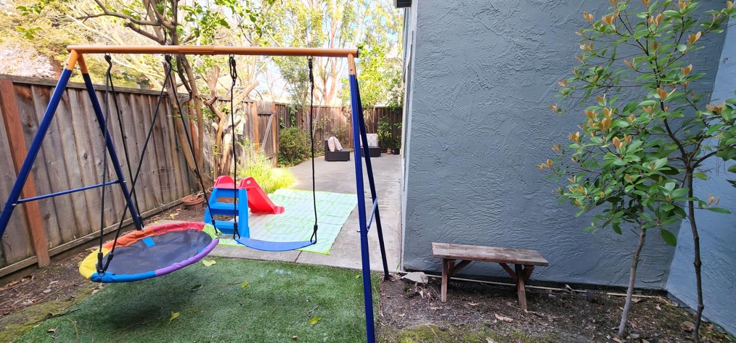 Detail Gallery Image 19 of 22 For 4943 Conway Ter, Fremont,  CA 94555 - 2 Beds | 2 Baths