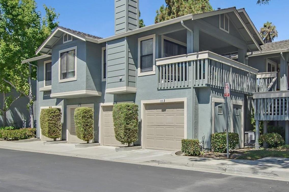 Detail Gallery Image 2 of 22 For 4943 Conway Ter, Fremont,  CA 94555 - 2 Beds | 2 Baths