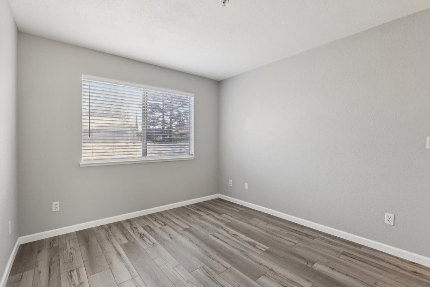 Detail Gallery Image 25 of 42 For 2159 Walsingham Ct #62,  Tracy,  CA 95376 - 3 Beds | 2/1 Baths