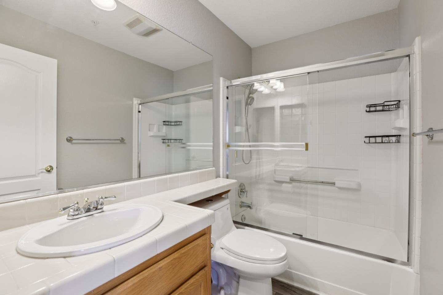 Detail Gallery Image 28 of 42 For 2159 Walsingham Ct #62,  Tracy,  CA 95376 - 3 Beds | 2/1 Baths