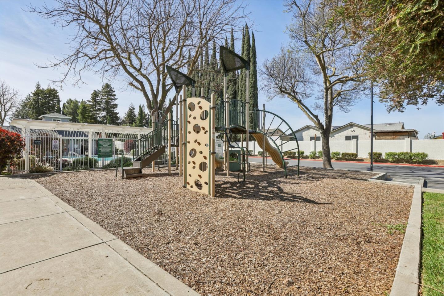 Detail Gallery Image 38 of 42 For 2159 Walsingham Ct #62,  Tracy,  CA 95376 - 3 Beds | 2/1 Baths