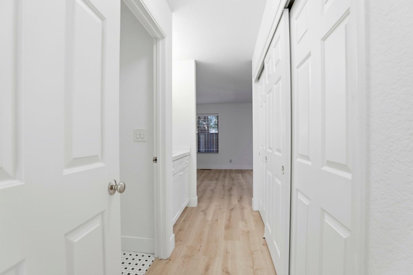 Detail Gallery Image 14 of 42 For 1555 Hecker Pass Rd #H102,  Gilroy,  CA 95020 - 2 Beds | 2 Baths