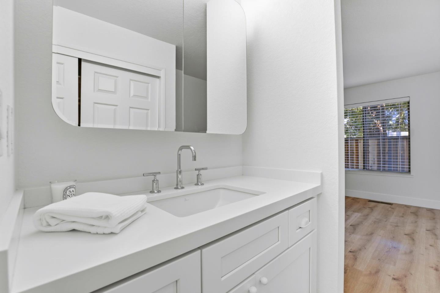 Detail Gallery Image 20 of 42 For 1555 Hecker Pass Rd #H102,  Gilroy,  CA 95020 - 2 Beds | 2 Baths