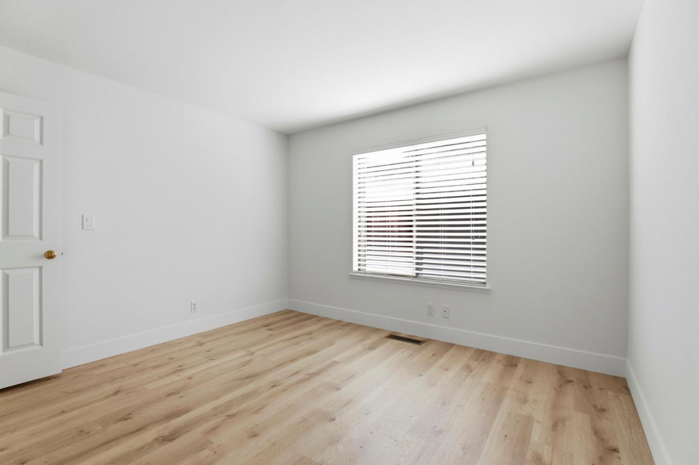 Detail Gallery Image 22 of 42 For 1555 Hecker Pass Rd #H102,  Gilroy,  CA 95020 - 2 Beds | 2 Baths