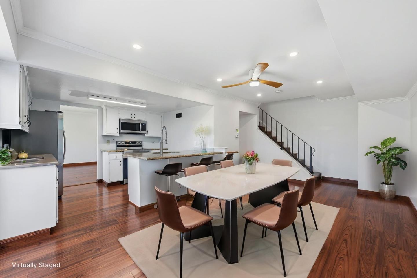 Detail Gallery Image 19 of 43 For 1214 Admiralty Ln, Foster City,  CA 94404 - 3 Beds | 2/1 Baths