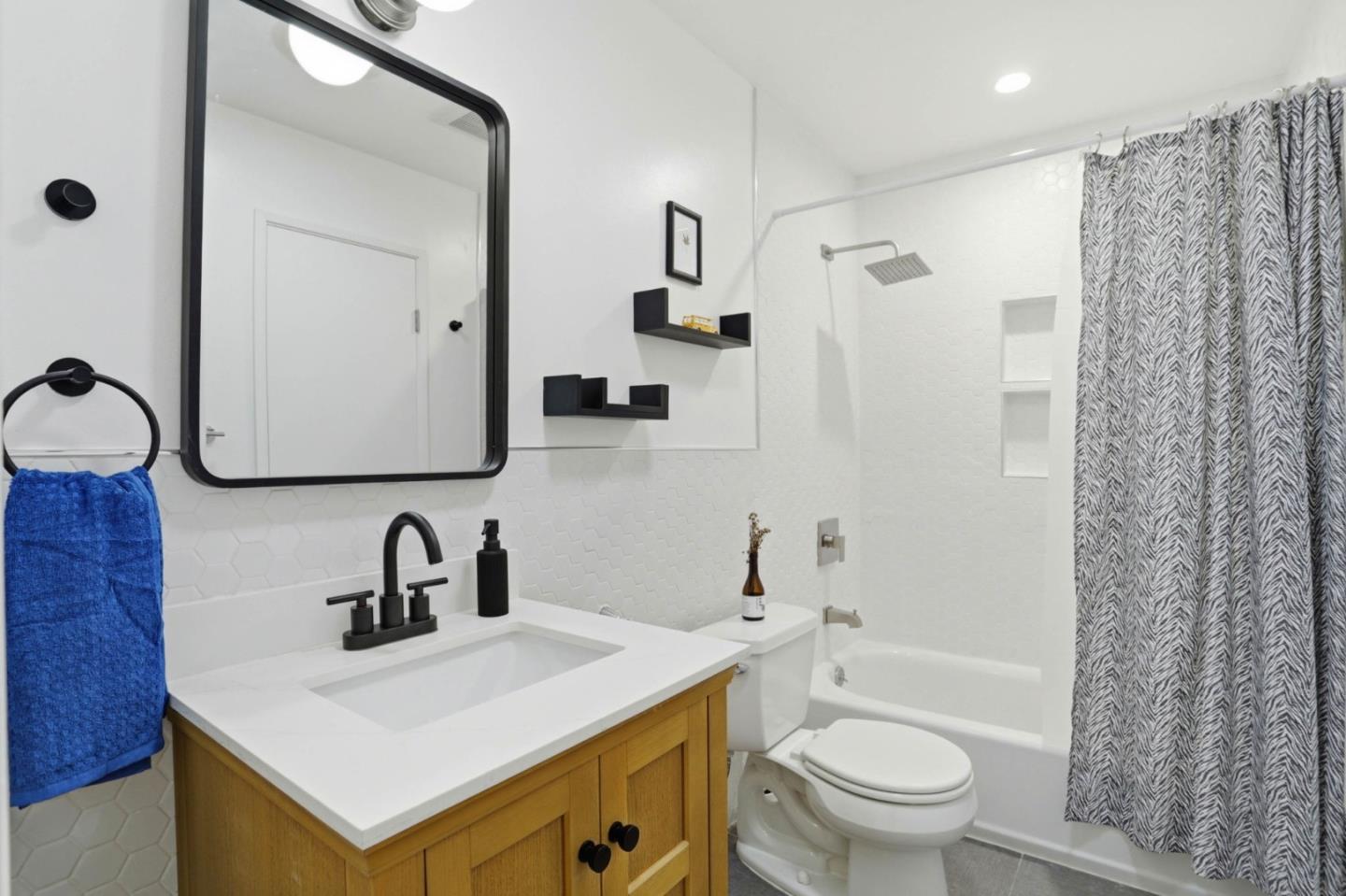 Detail Gallery Image 13 of 26 For 545 E Arques Ave, Sunnyvale,  CA 94085 - 3 Beds | 2 Baths