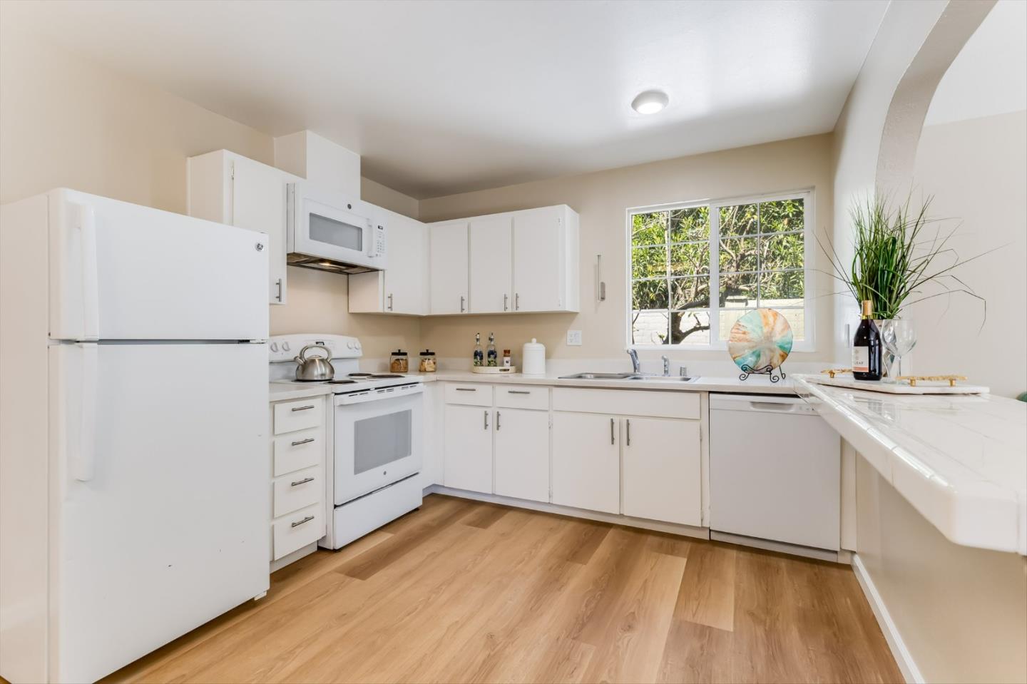 Detail Gallery Image 11 of 31 For 1314 Old Abbey Pl, San Jose,  CA 95132 - 3 Beds | 2 Baths