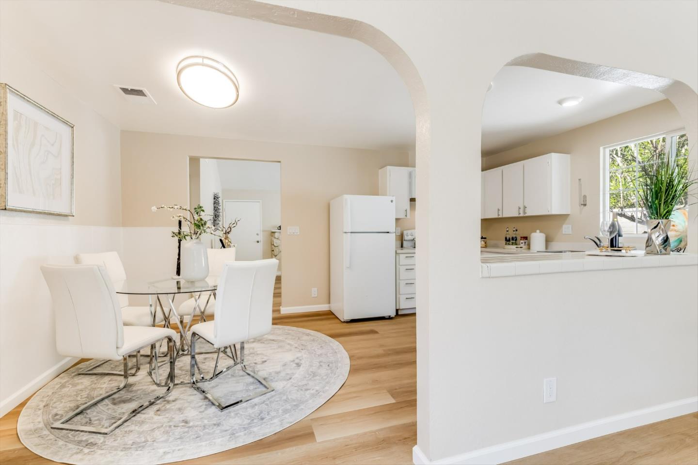 Detail Gallery Image 13 of 31 For 1314 Old Abbey Pl, San Jose,  CA 95132 - 3 Beds | 2 Baths