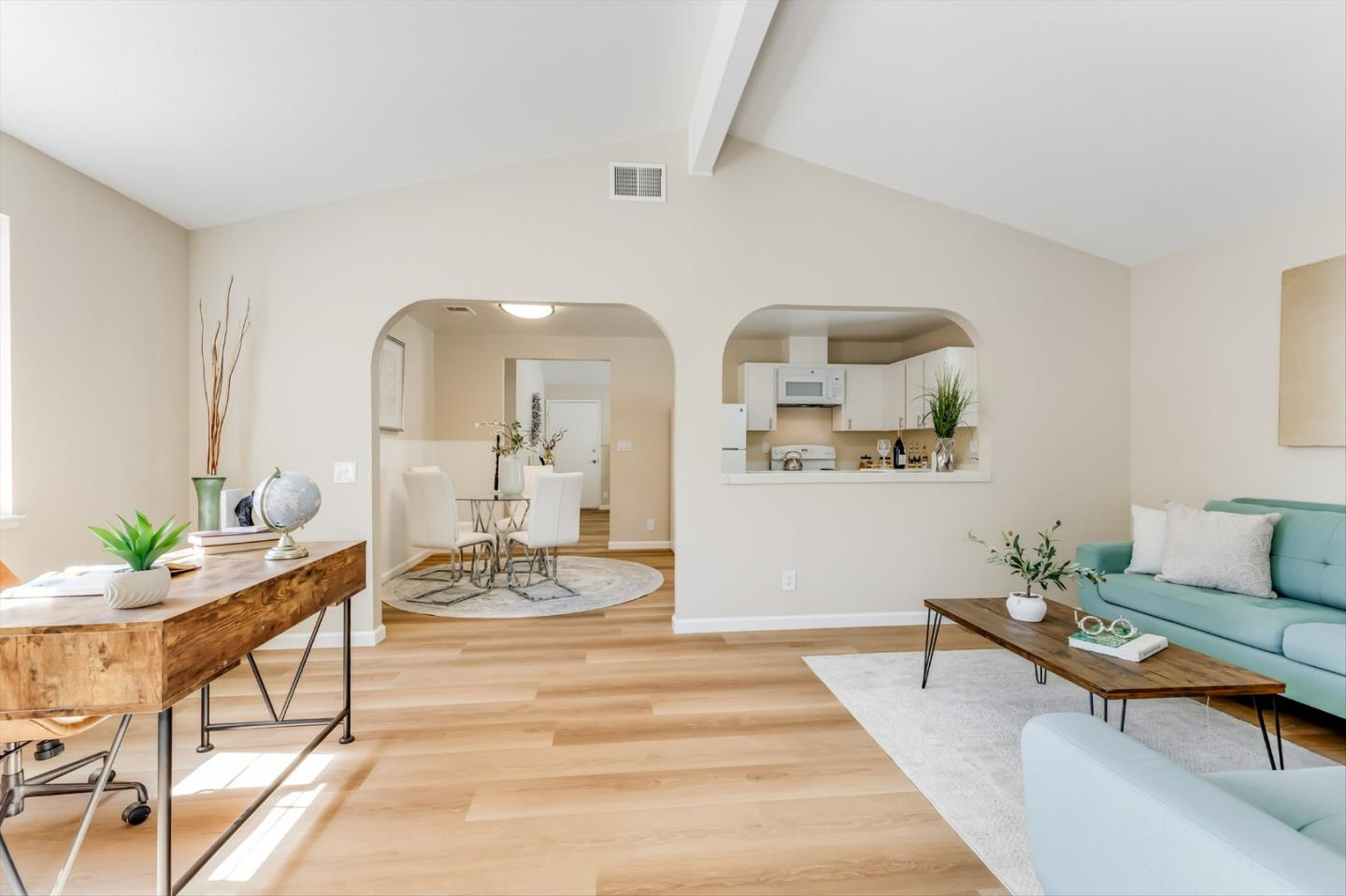 Detail Gallery Image 19 of 31 For 1314 Old Abbey Pl, San Jose,  CA 95132 - 3 Beds | 2 Baths