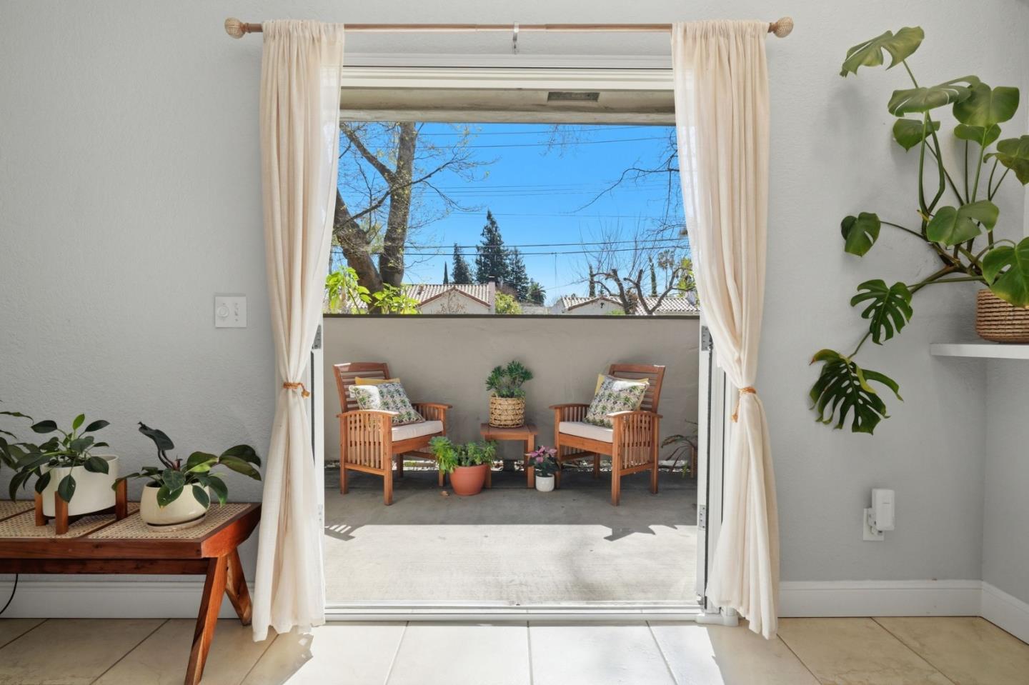 Detail Gallery Image 10 of 28 For 95 Hobson St 6a,  San Jose,  CA 95110 - 2 Beds | 2 Baths