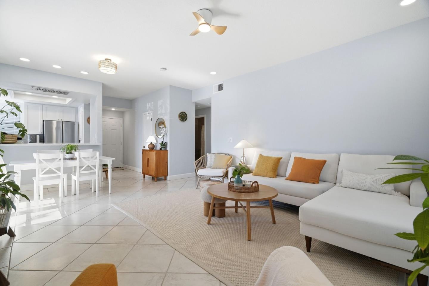 Detail Gallery Image 6 of 28 For 95 Hobson St 6a,  San Jose,  CA 95110 - 2 Beds | 2 Baths