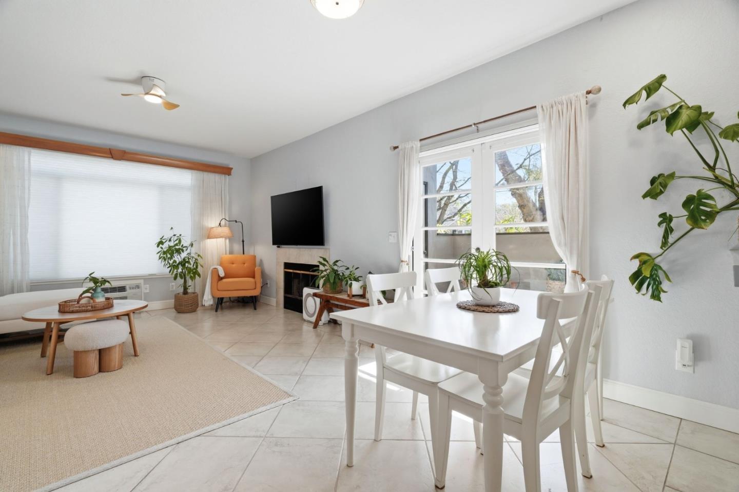 Detail Gallery Image 7 of 28 For 95 Hobson St 6a,  San Jose,  CA 95110 - 2 Beds | 2 Baths