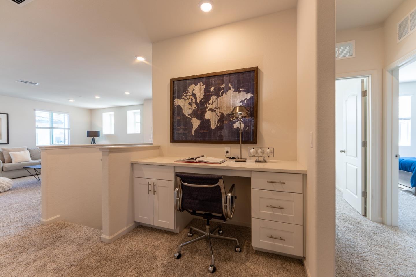 Detail Gallery Image 33 of 61 For 1880 Violet Dr, Hollister,  CA 95023 - 5 Beds | 3/1 Baths