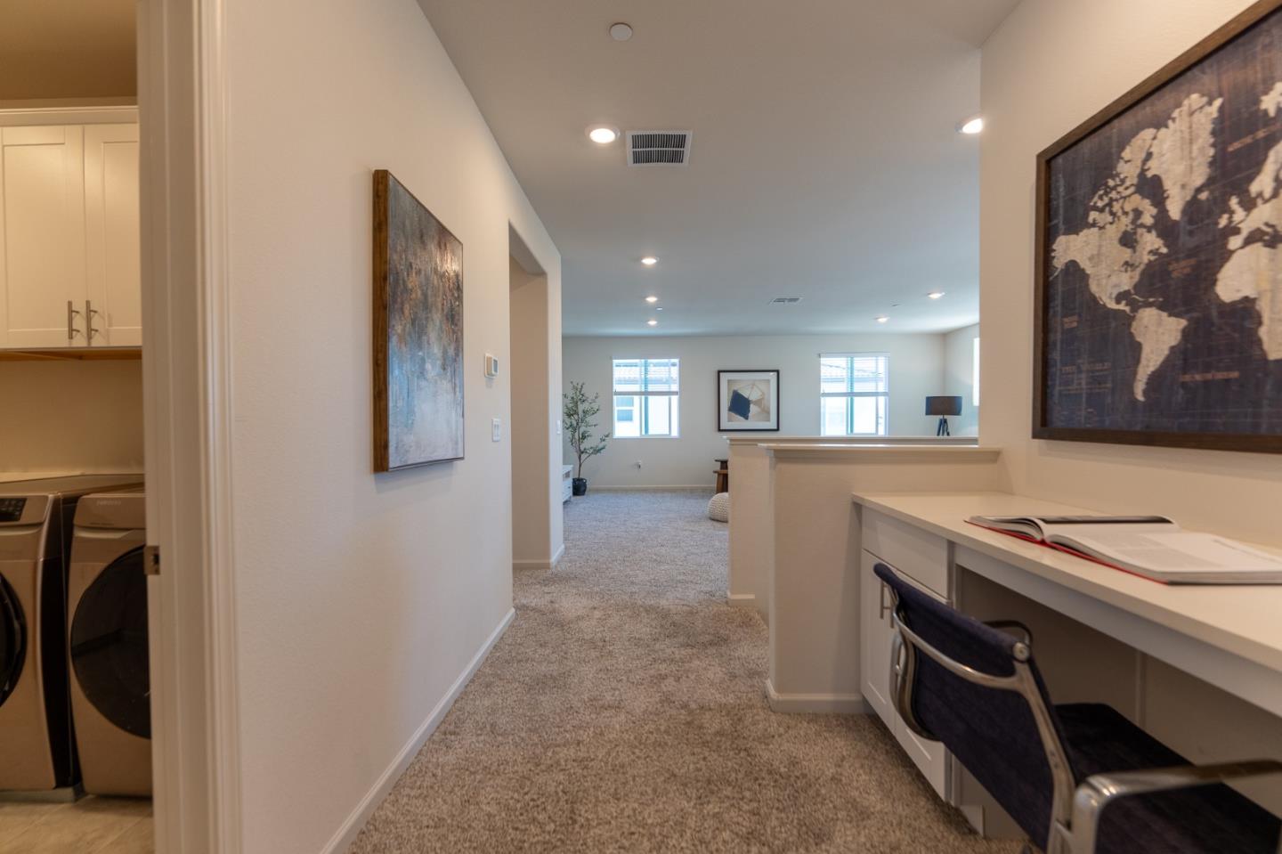 Detail Gallery Image 35 of 61 For 1880 Violet Dr, Hollister,  CA 95023 - 5 Beds | 3/1 Baths