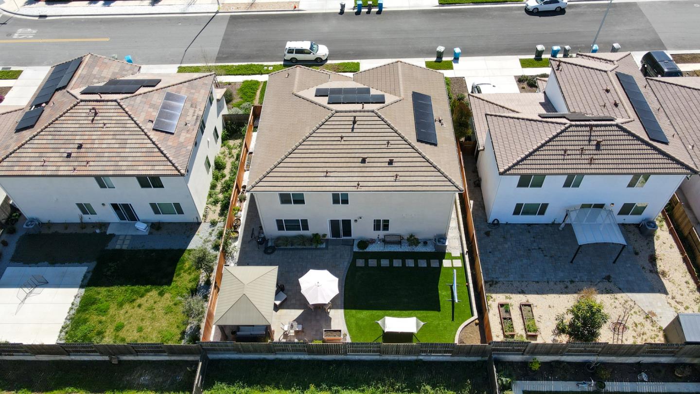 Detail Gallery Image 60 of 61 For 1880 Violet Dr, Hollister,  CA 95023 - 5 Beds | 3/1 Baths