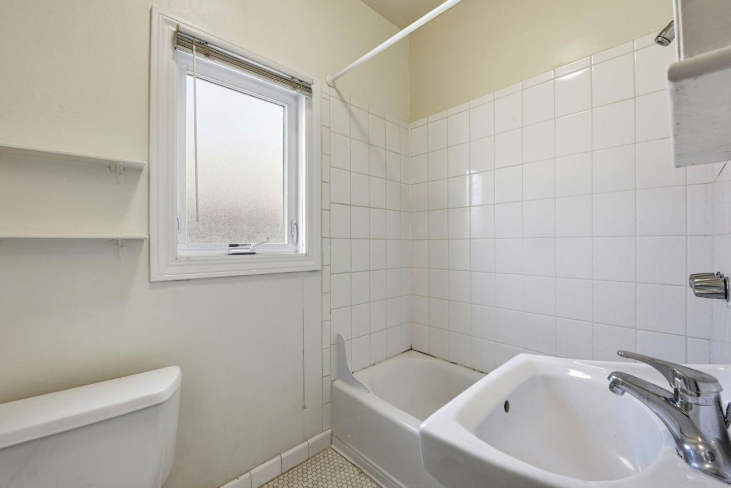 Detail Gallery Image 16 of 24 For 2466 Virginia St, Berkeley,  CA 94709 - – Beds | – Baths