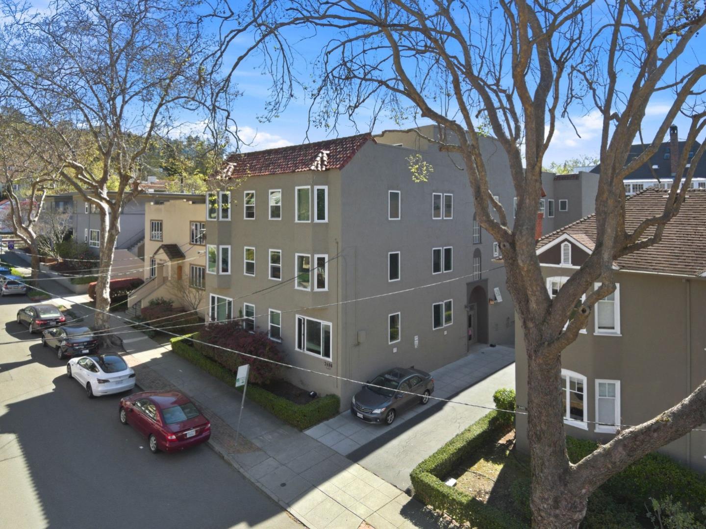 Detail Gallery Image 20 of 24 For 2466 Virginia St, Berkeley,  CA 94709 - – Beds | – Baths