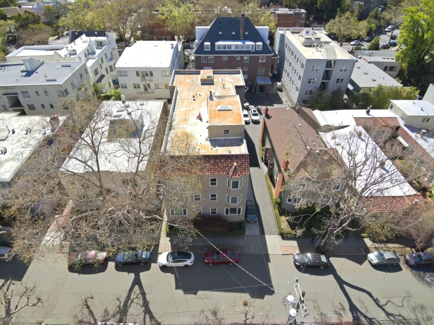 Detail Gallery Image 22 of 24 For 2466 Virginia St, Berkeley,  CA 94709 - – Beds | – Baths