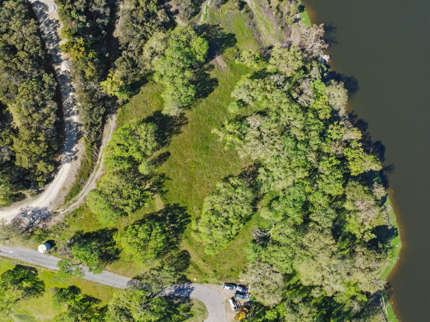 Detail Gallery Image 8 of 10 For 17556 Chesbro Lake Dr, Morgan Hill,  CA 95037 - – Beds | – Baths