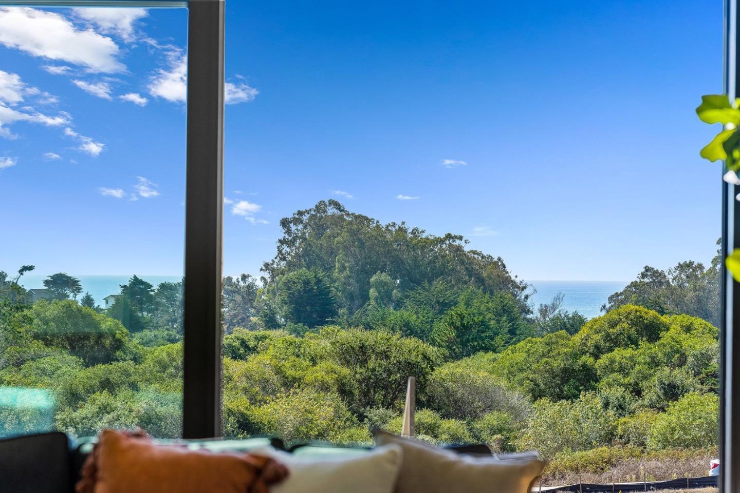 Detail Gallery Image 22 of 85 For 600 Sea View Ter, La Selva Beach,  CA 95076 - 6 Beds | 5/2 Baths