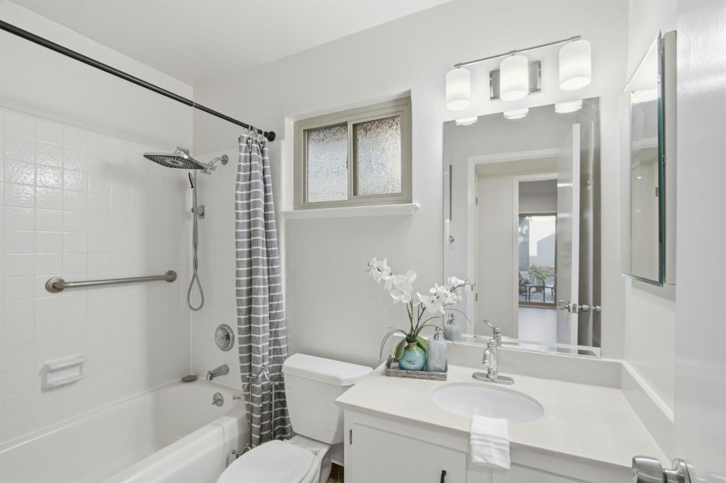 Detail Gallery Image 16 of 25 For 127 Milmar Way, Los Gatos,  CA 95032 - 2 Beds | 2 Baths