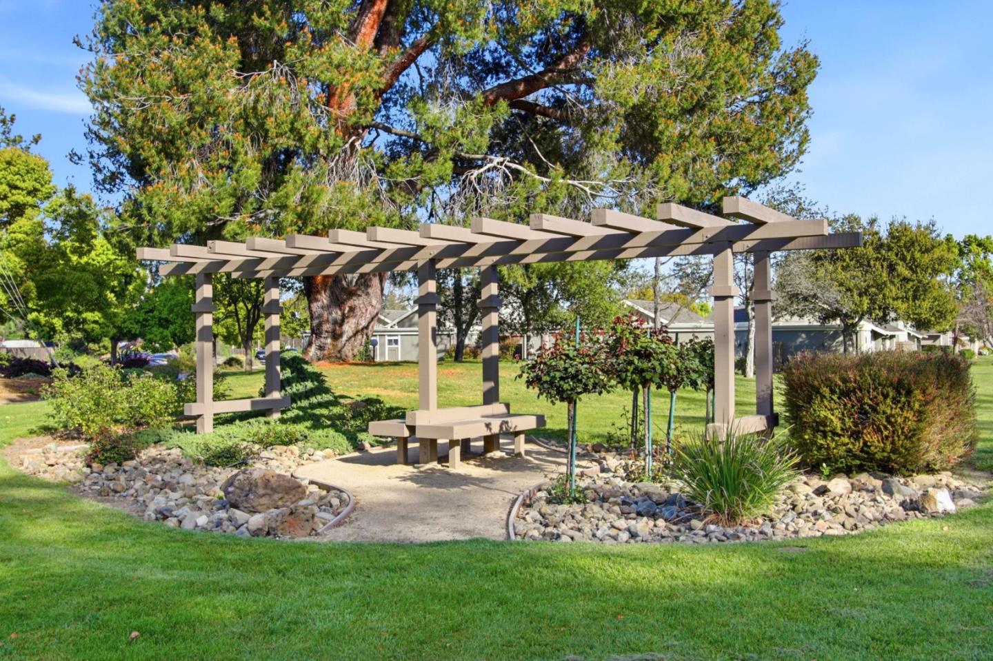 Detail Gallery Image 23 of 25 For 127 Milmar Way, Los Gatos,  CA 95032 - 2 Beds | 2 Baths