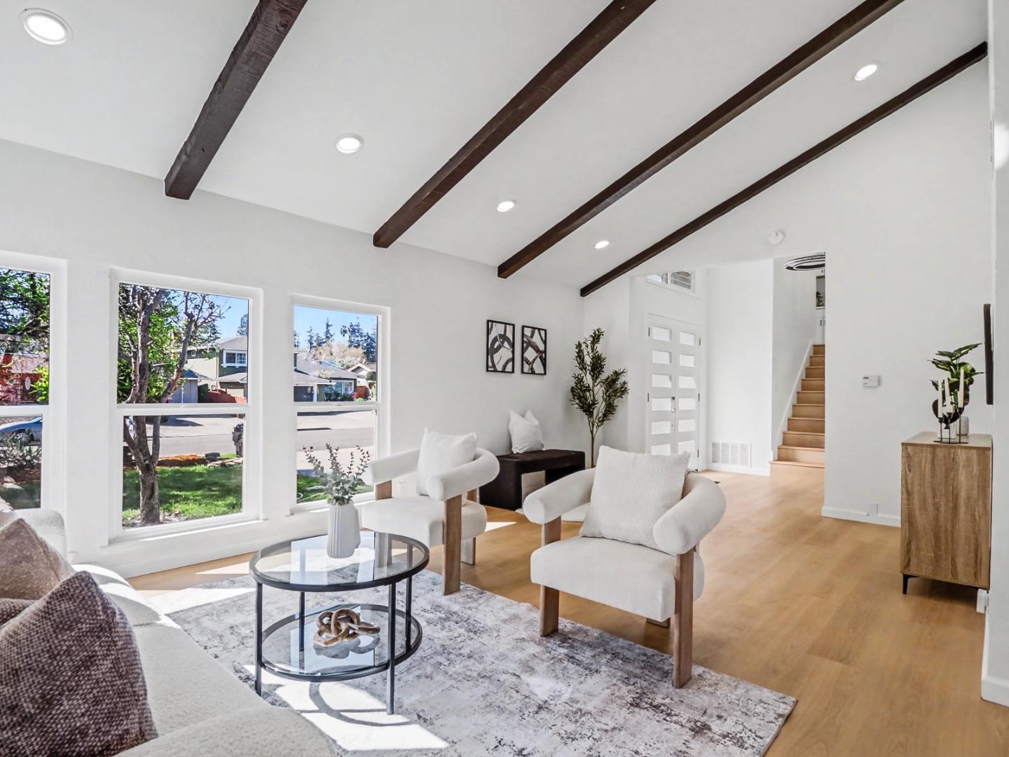 Detail Gallery Image 14 of 42 For 387 Avenida Palmas, San Jose,  CA 95123 - 3 Beds | 2/1 Baths