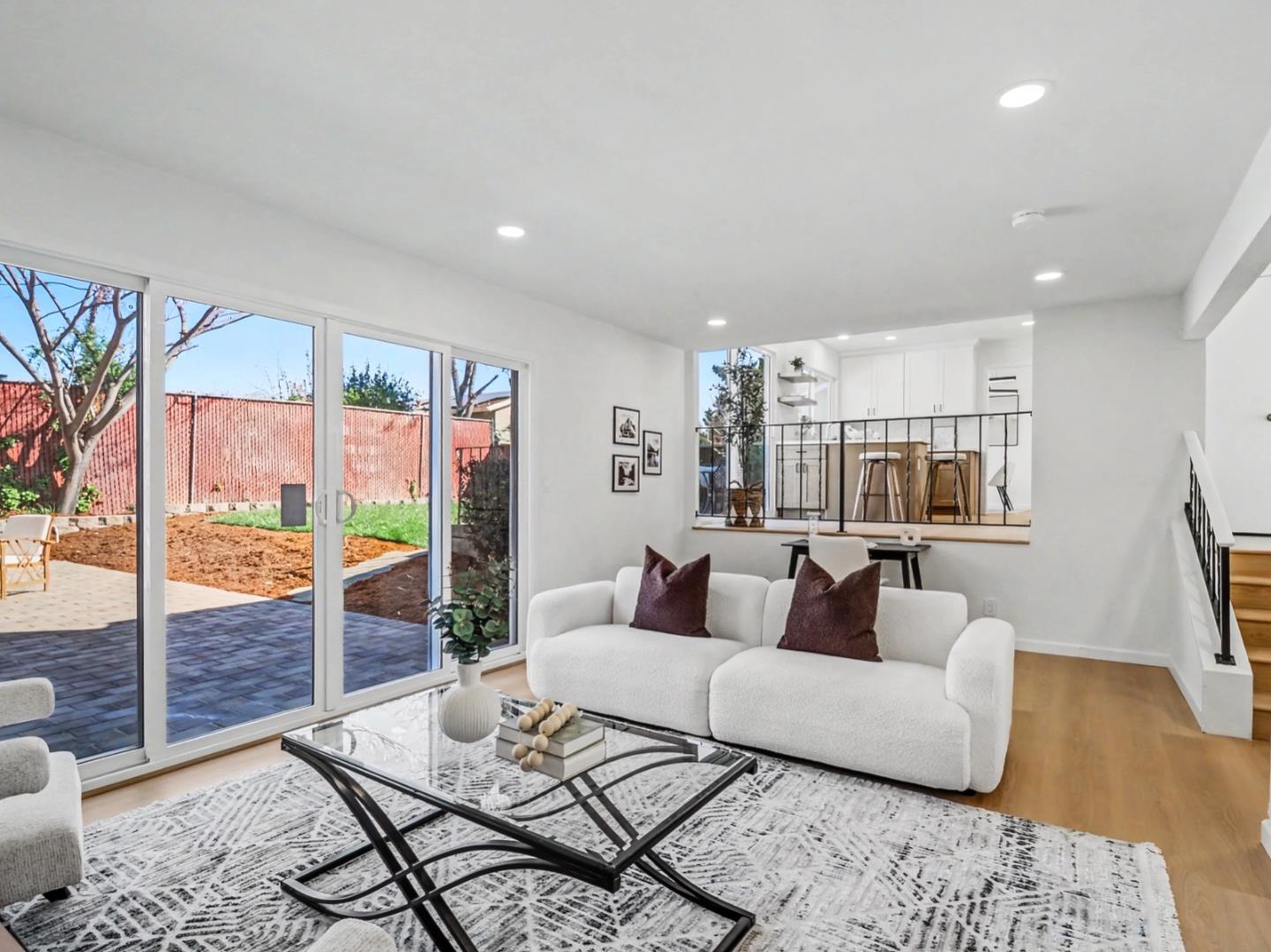 Detail Gallery Image 19 of 42 For 387 Avenida Palmas, San Jose,  CA 95123 - 3 Beds | 2/1 Baths