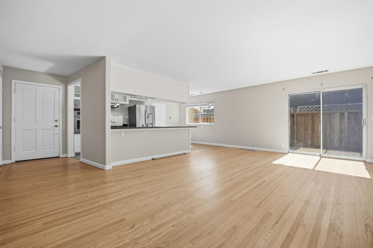 Detail Gallery Image 5 of 26 For 1612 Wendy Dr, Pleasant Hill,  CA 94523 - 3 Beds | 2 Baths