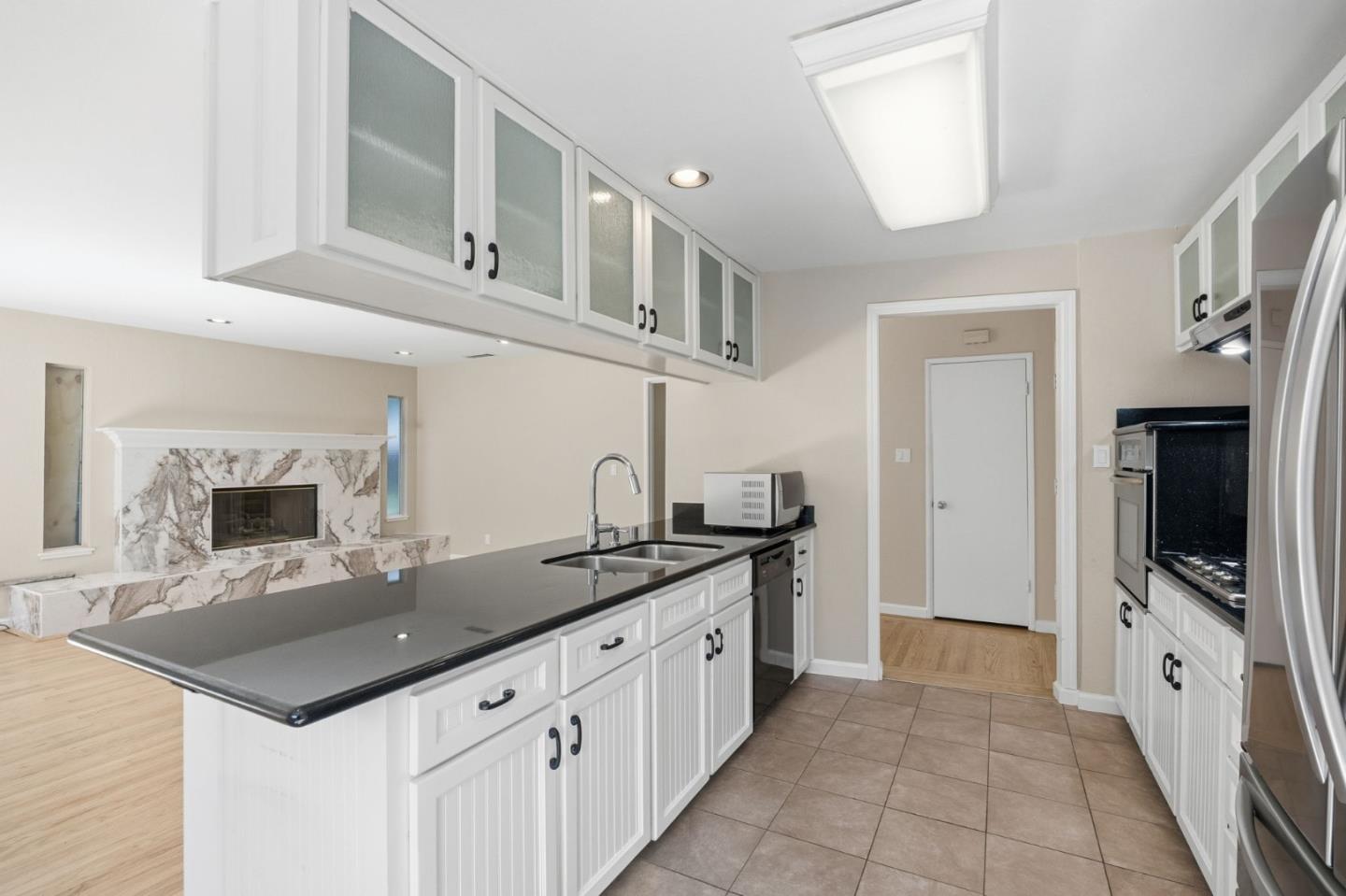 Detail Gallery Image 7 of 26 For 1612 Wendy Dr, Pleasant Hill,  CA 94523 - 3 Beds | 2 Baths