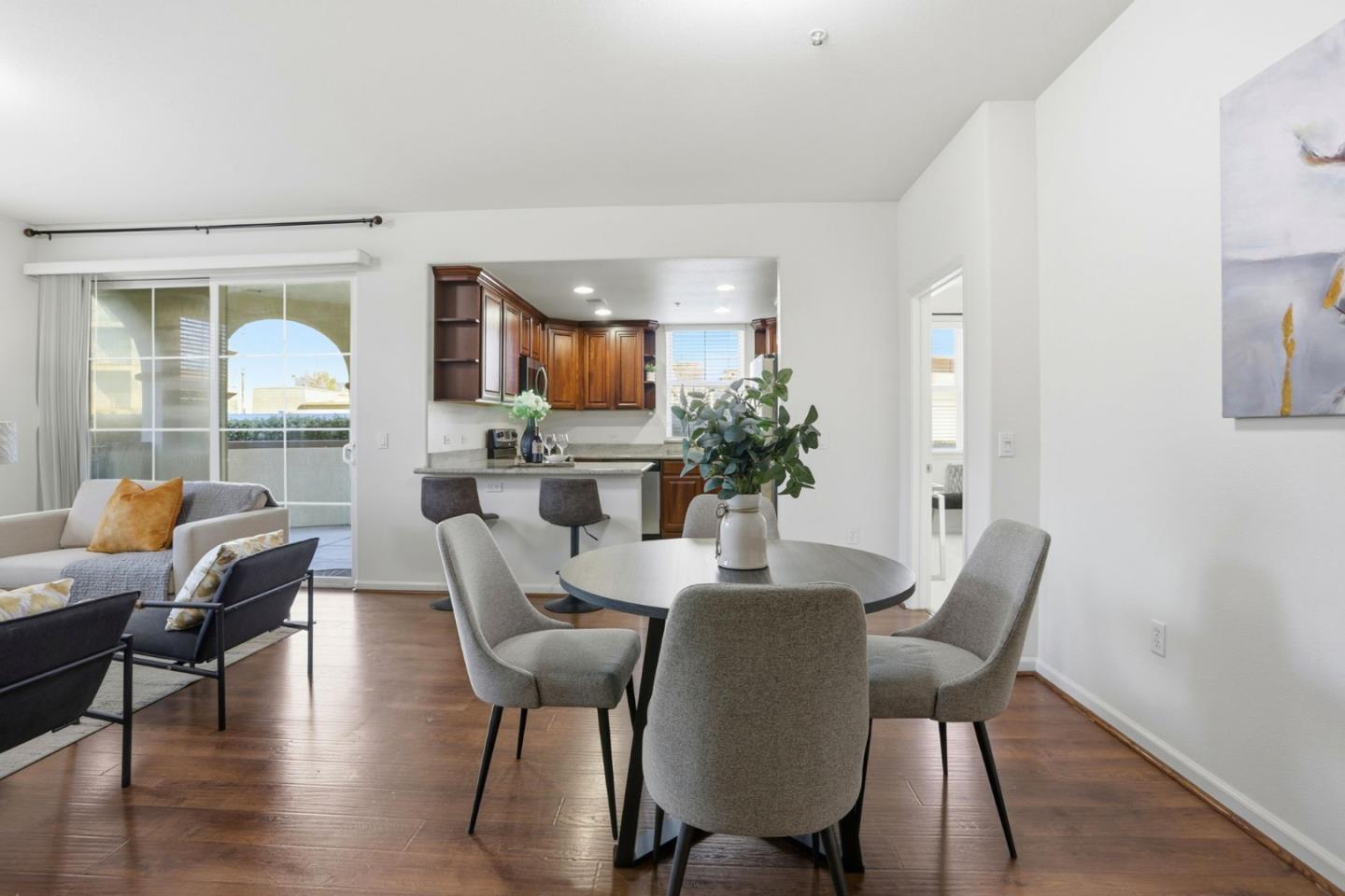 Detail Gallery Image 11 of 59 For 800 S Abel St #100,  Milpitas,  CA 95035 - 3 Beds | 2 Baths